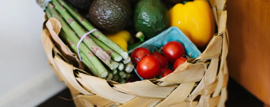 Low-carb diet health benefits including weight loss better sleep improved cholesterol and blood sugar control