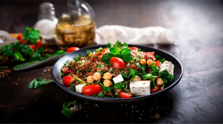 Healthy lunch recipes with vegetables and proteins for intermittent fasting nutrition