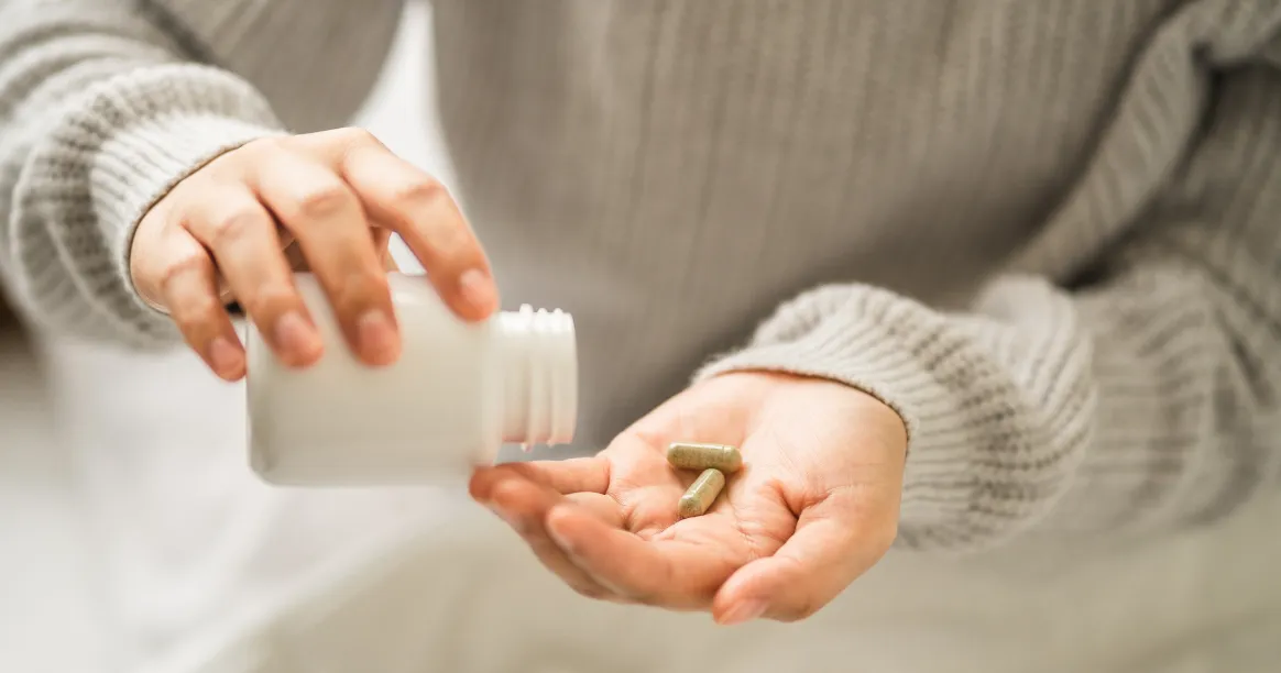 Vitamin supplements and multivitamins for intermittent fasting and nutrition